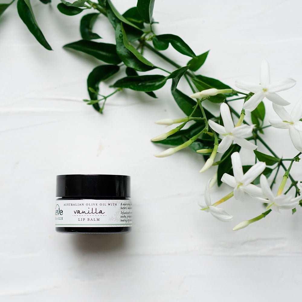 Lip Balm Vanilla -The Mountain Merchant -Olieve & Olie