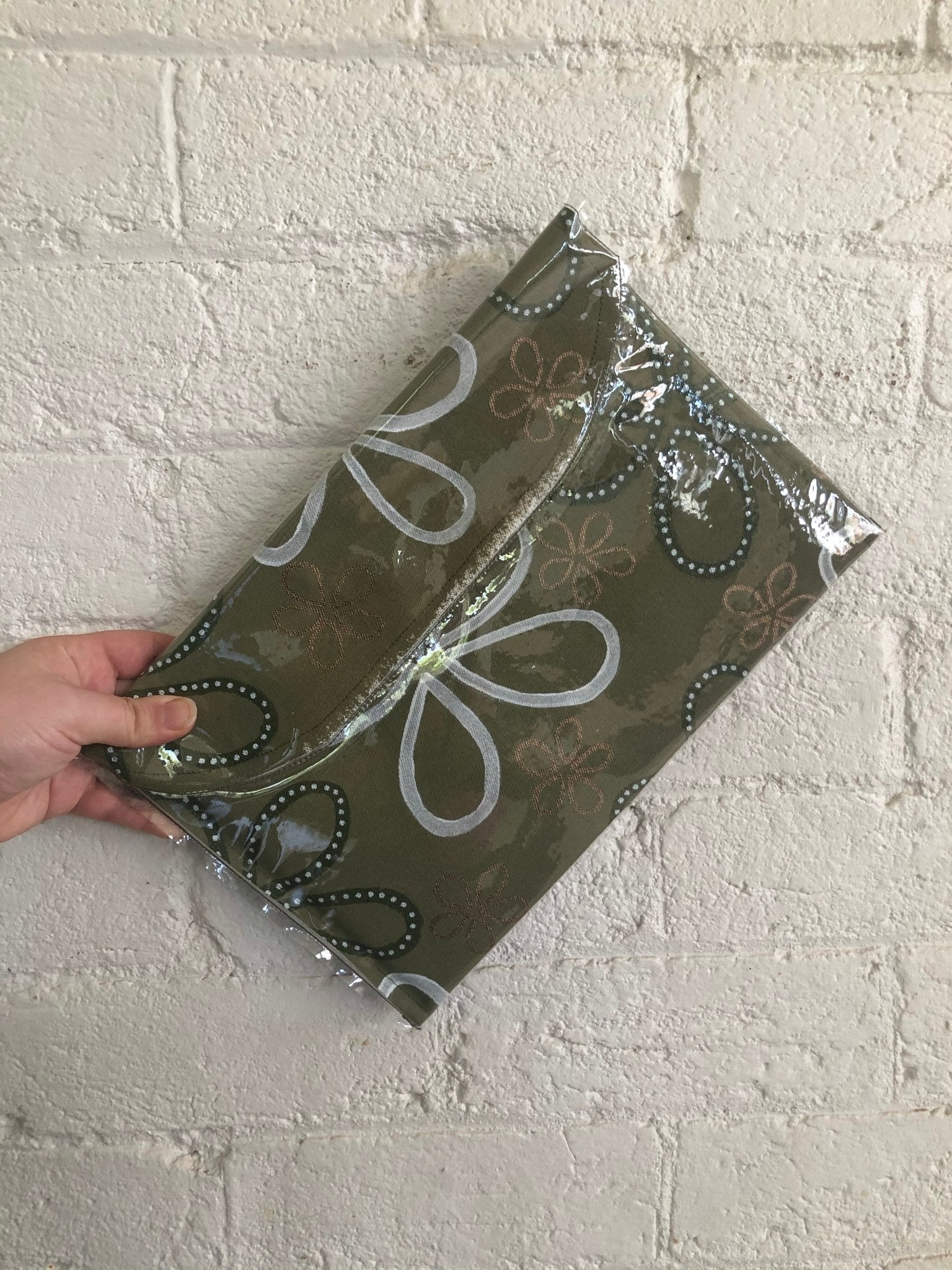 Ipad Pouch - Olive Floral -The Mountain Merchant -Willow & Hide